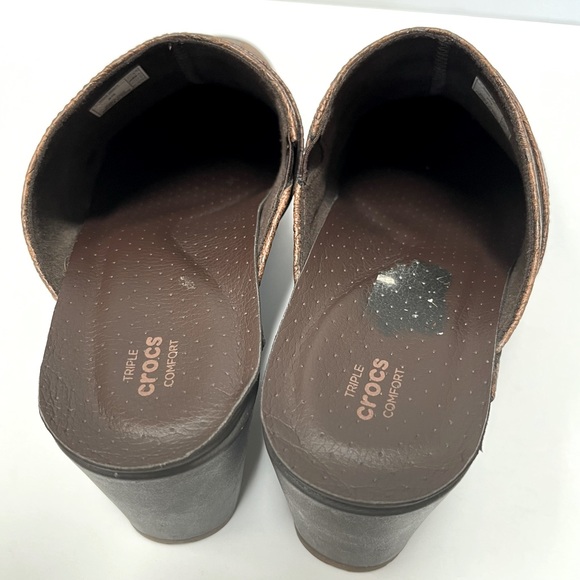 Crocs Sarah Tooled Clogs Brown Leather Comfort Shoes Mules Sz 10 - Picture 5 of 8